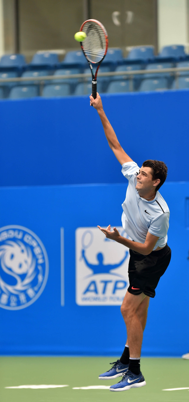 背景密切相 背景密切相